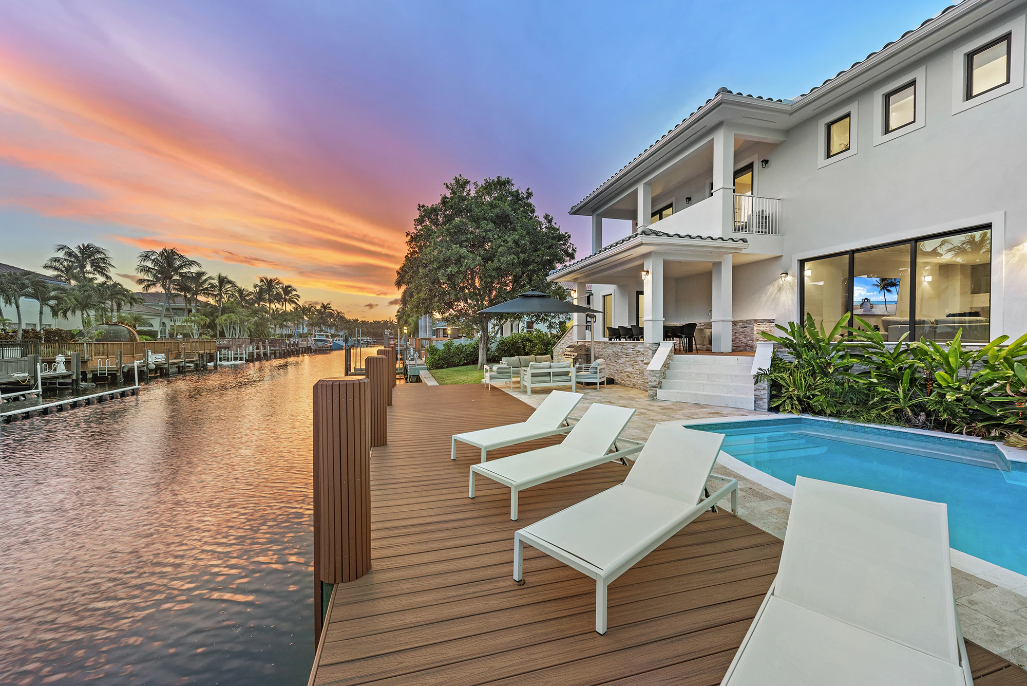 Hollywood Villa Costa