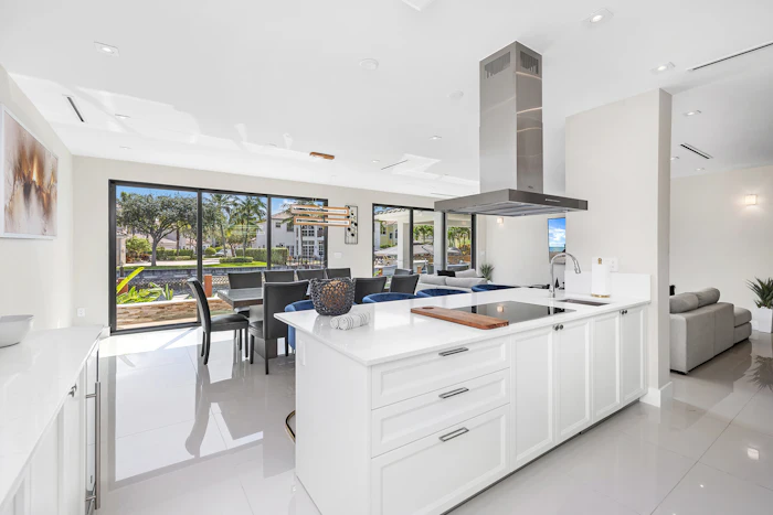 15 Villa Hollywood Kitchen in Fort Lauderdale