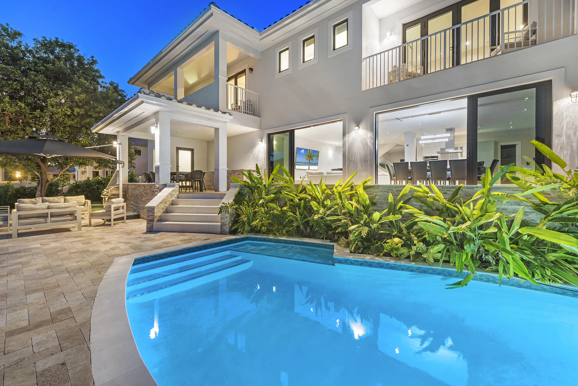 47 Villa Hollywood Backyard Pool Night in Miami