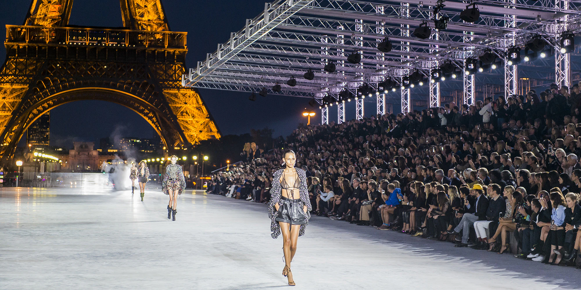 Paris Fashion Week Eiffel