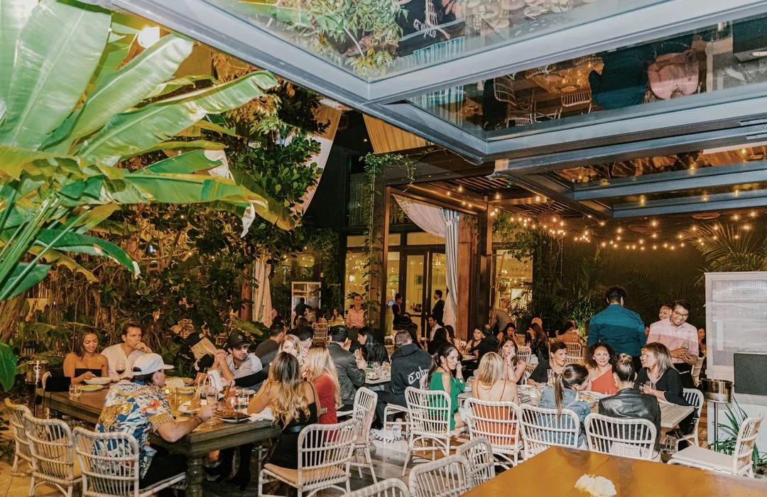 Miami Luxury Brunch Swan