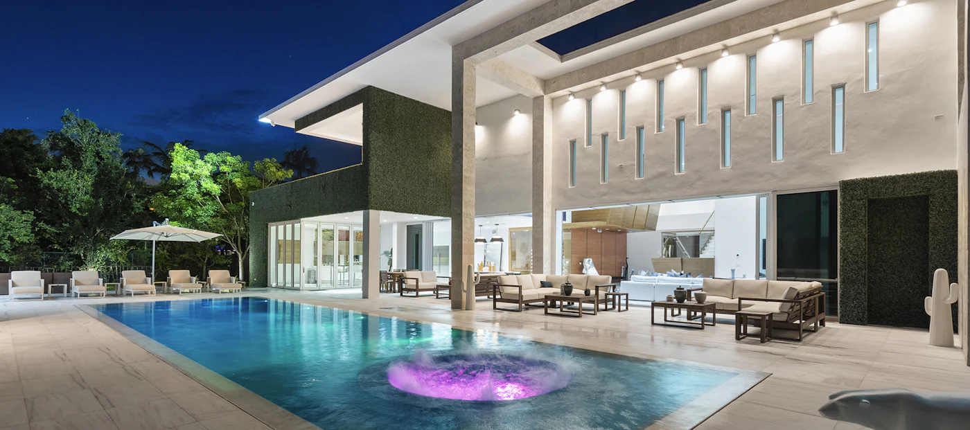01 Villa Miami Backyard Pool