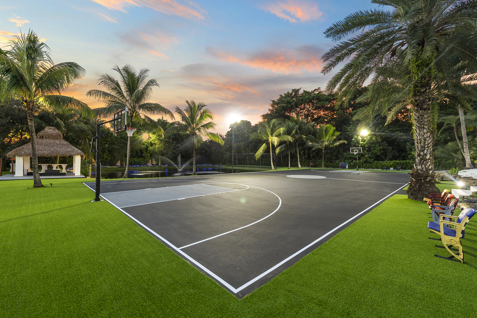 03 Villa Davie Backyard Basketball Court in Miami