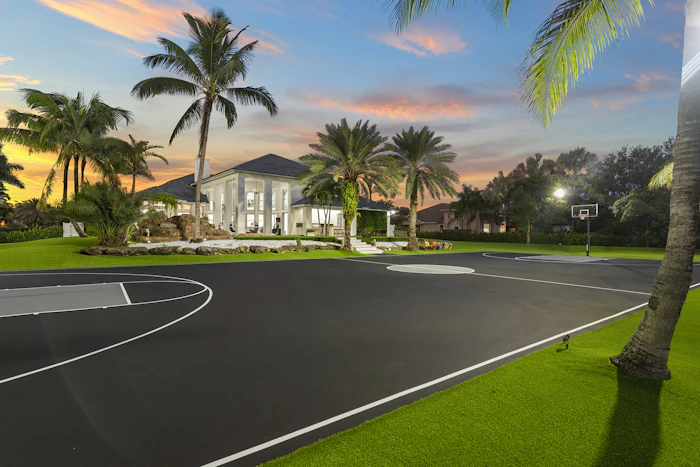04 Villa Davie Backyard Basketball Court in Fort Lauderdale