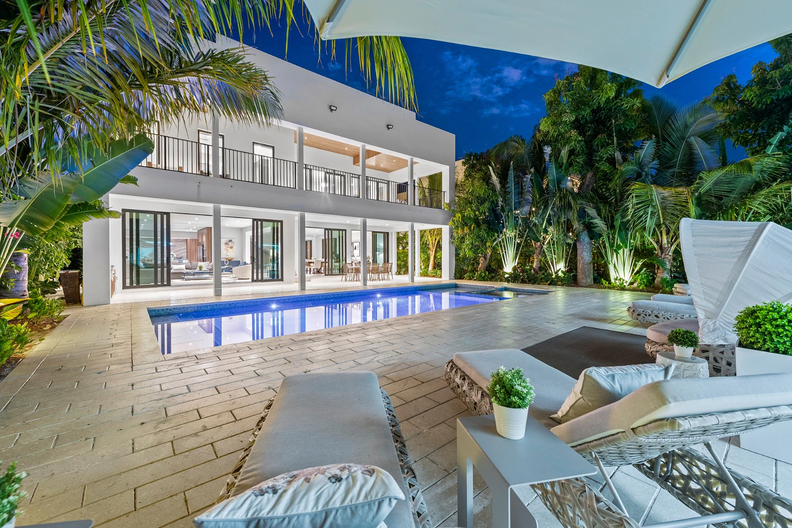 Miami Beach Villa Forge