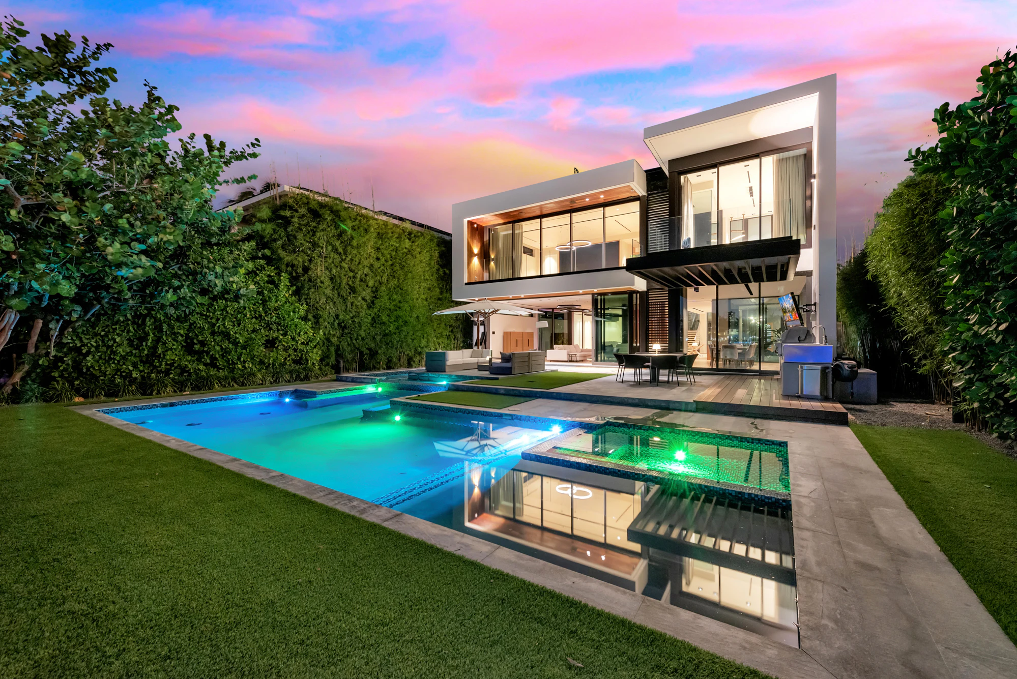 6 Villa Miami Backyard Pool in Miami