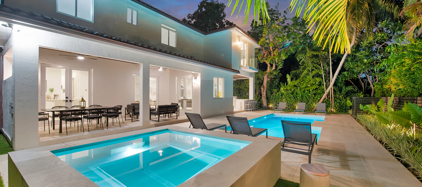 1 Villa Miami Backyard Pool