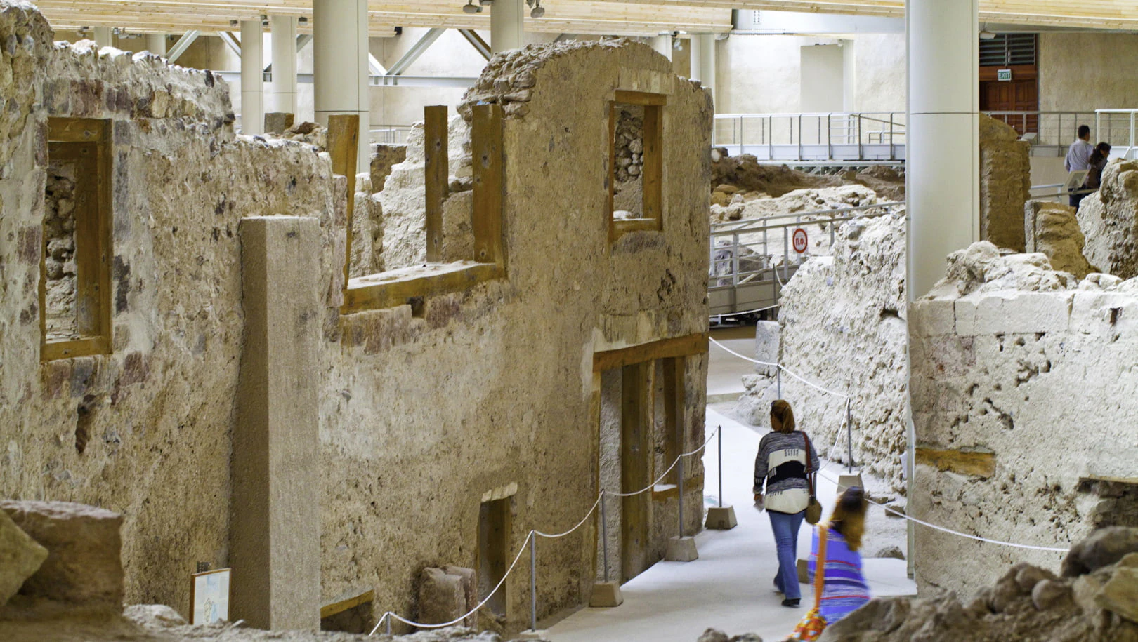 Santorini Private Akrotiri Tour