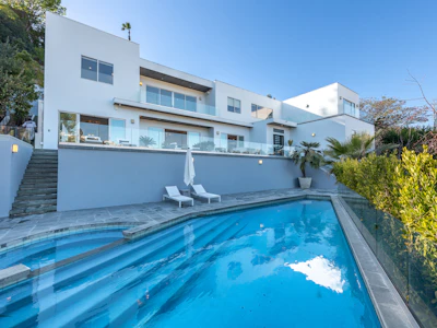 The Travis Villa rental in Los Angeles