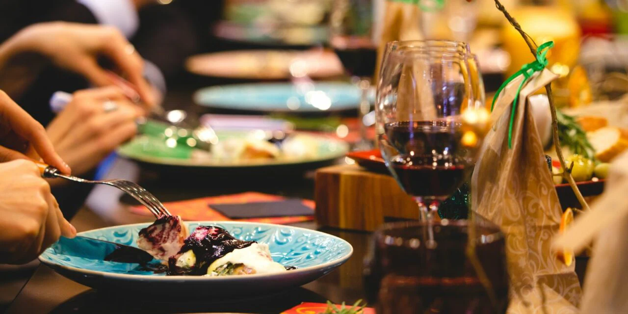 How To Plan A Private Villa Dinner Party