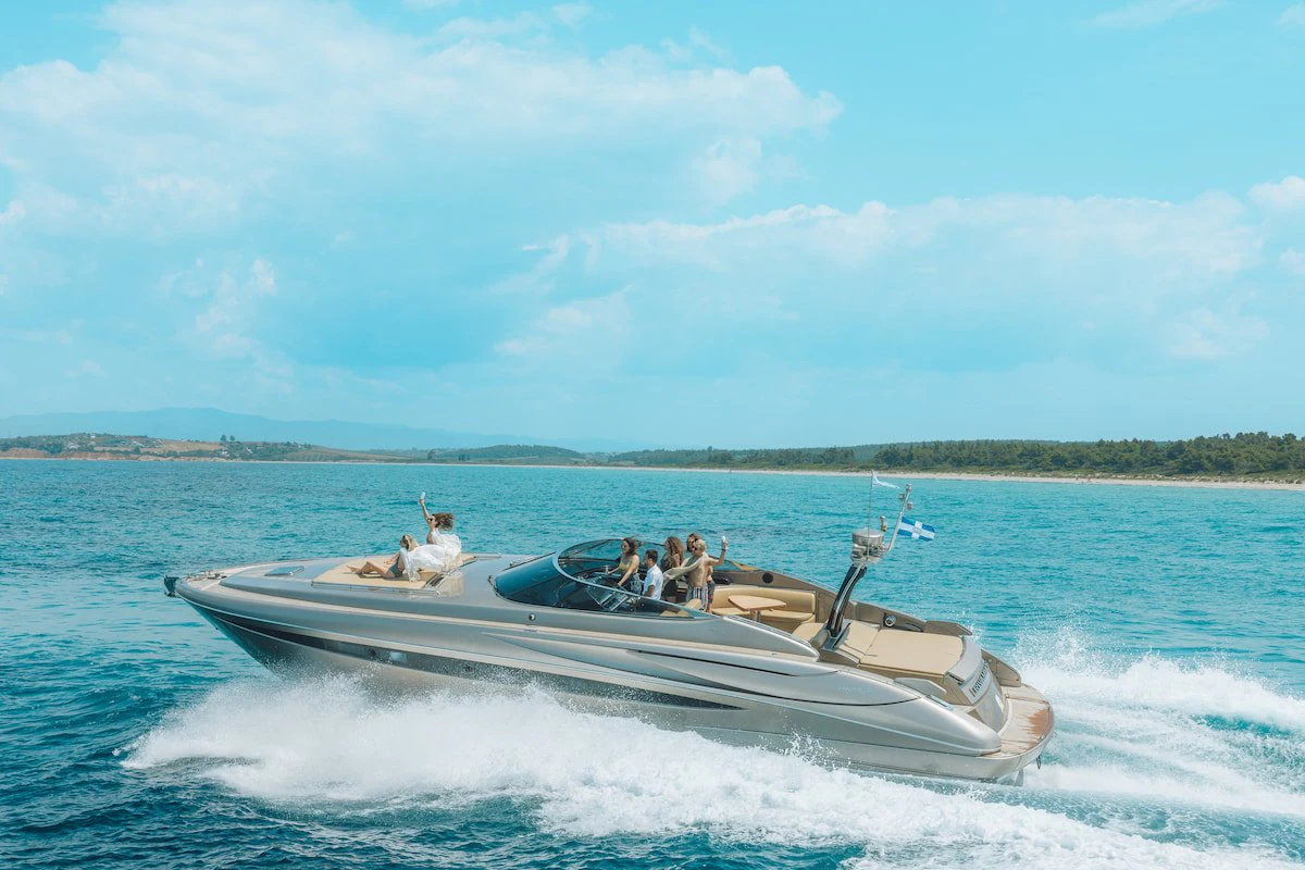 Luxury Motor Yacht Mykonos Cruise