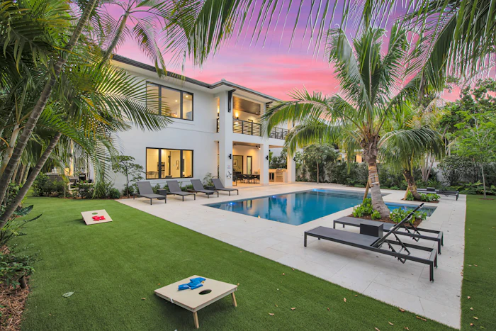 52 Villa Miami Backyard Pool in Miami