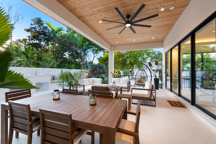 7 Villa Miami Backyard Dining Table in Miami