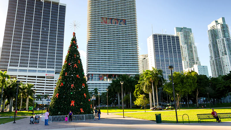 Bayfront Christmas Tree