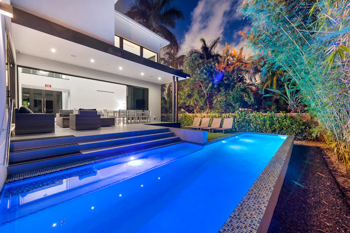 02 Villa Miami Backyard Pool in Miami