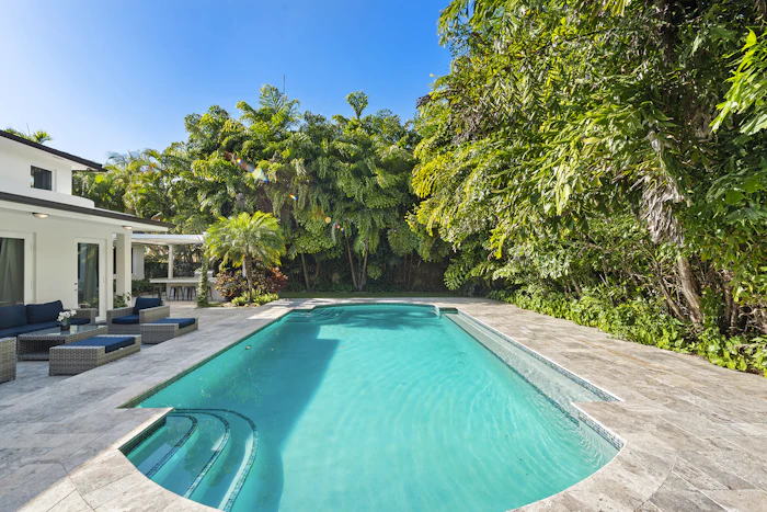 5 Villa Miami Backyard Pool in Miami