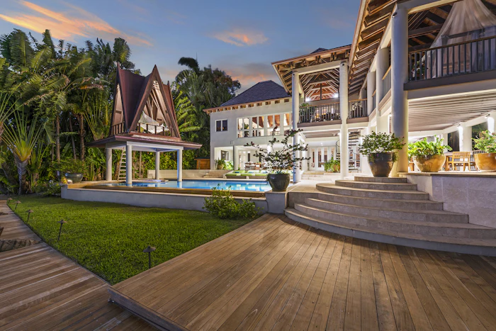 luxury-villa-sunset-outdoor in Miami