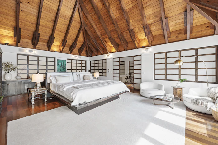 luxury-bedroom in Miami