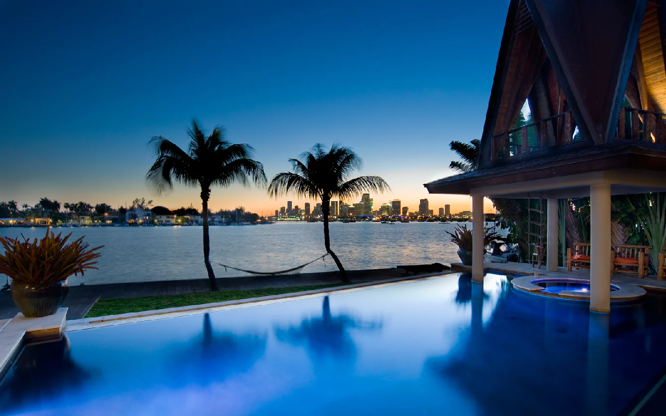 Miami Villa On Water With Pool