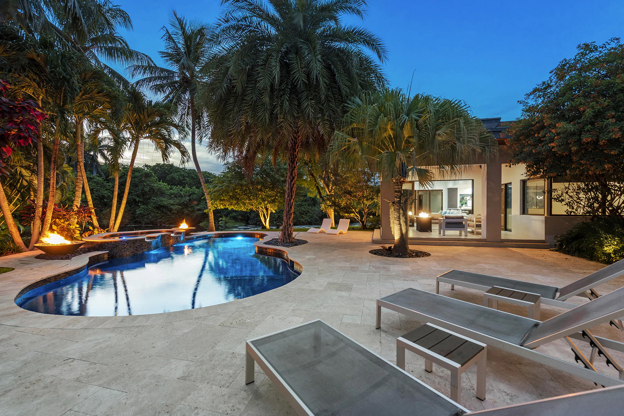 02 Villa Backyard With Pool In Fort Lauderdale in Miami