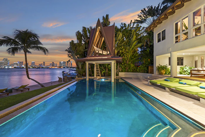 sunset-pool-oceanview2 in Miami