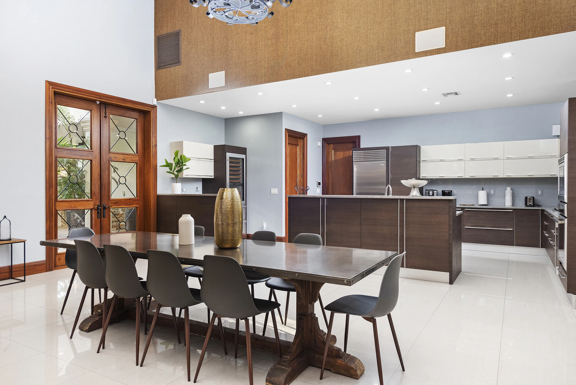 11 Villa Kitchen in Miami