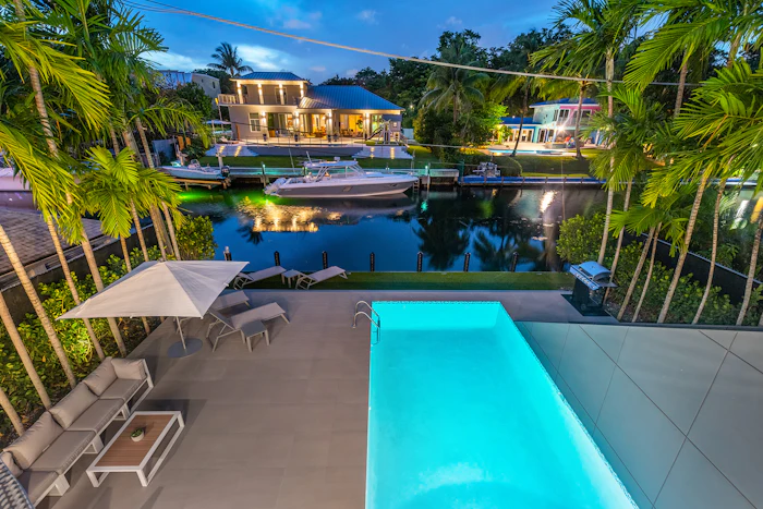 2 Villa Miami Backyard Pool Dock in Miami