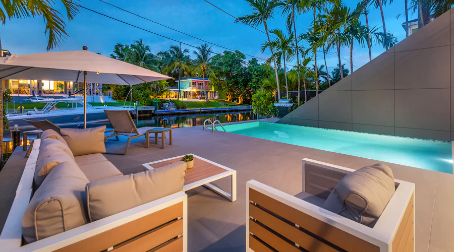 44 Villa Miami Backyard Pool Lounge