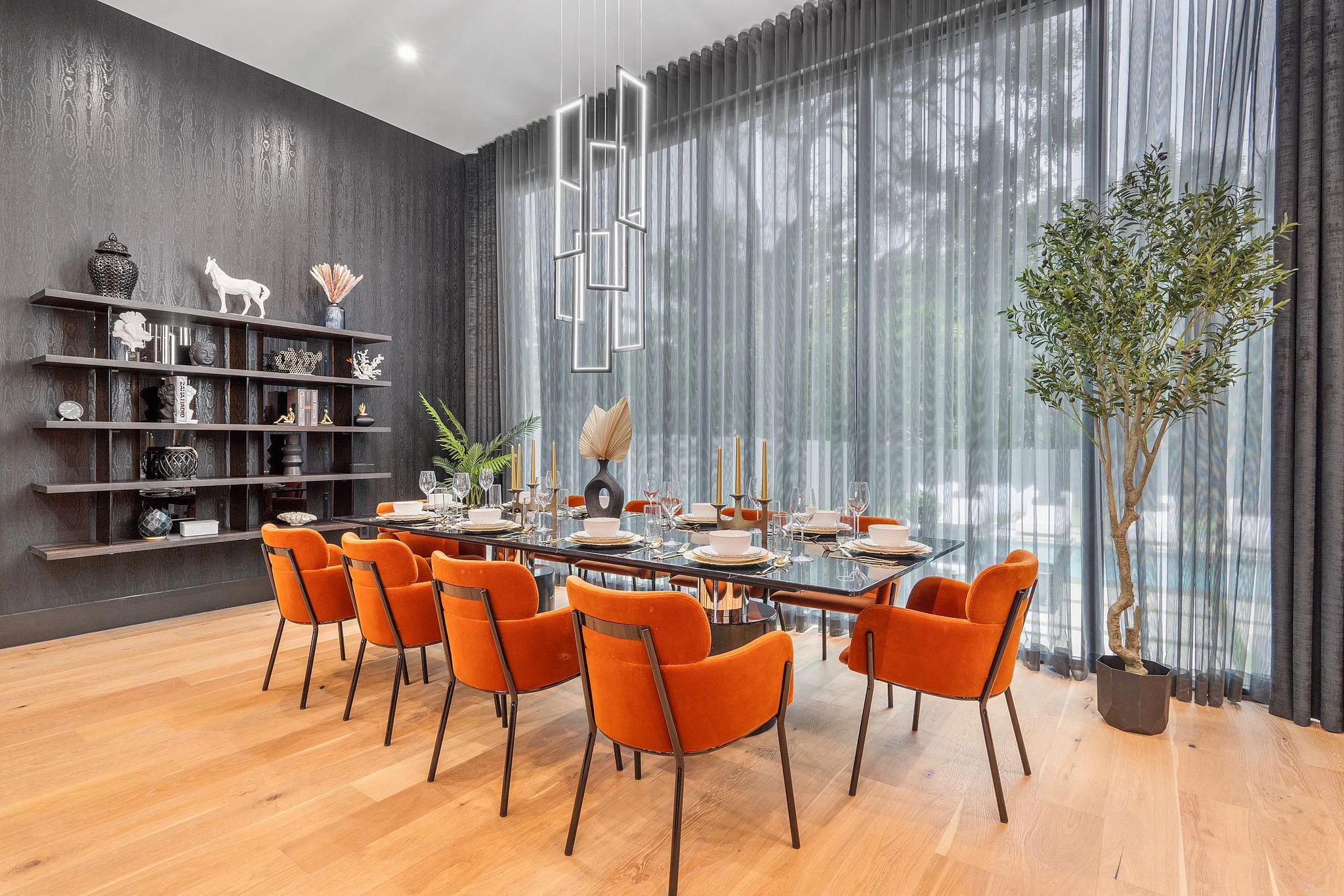 Miami Luxury Villa Dining