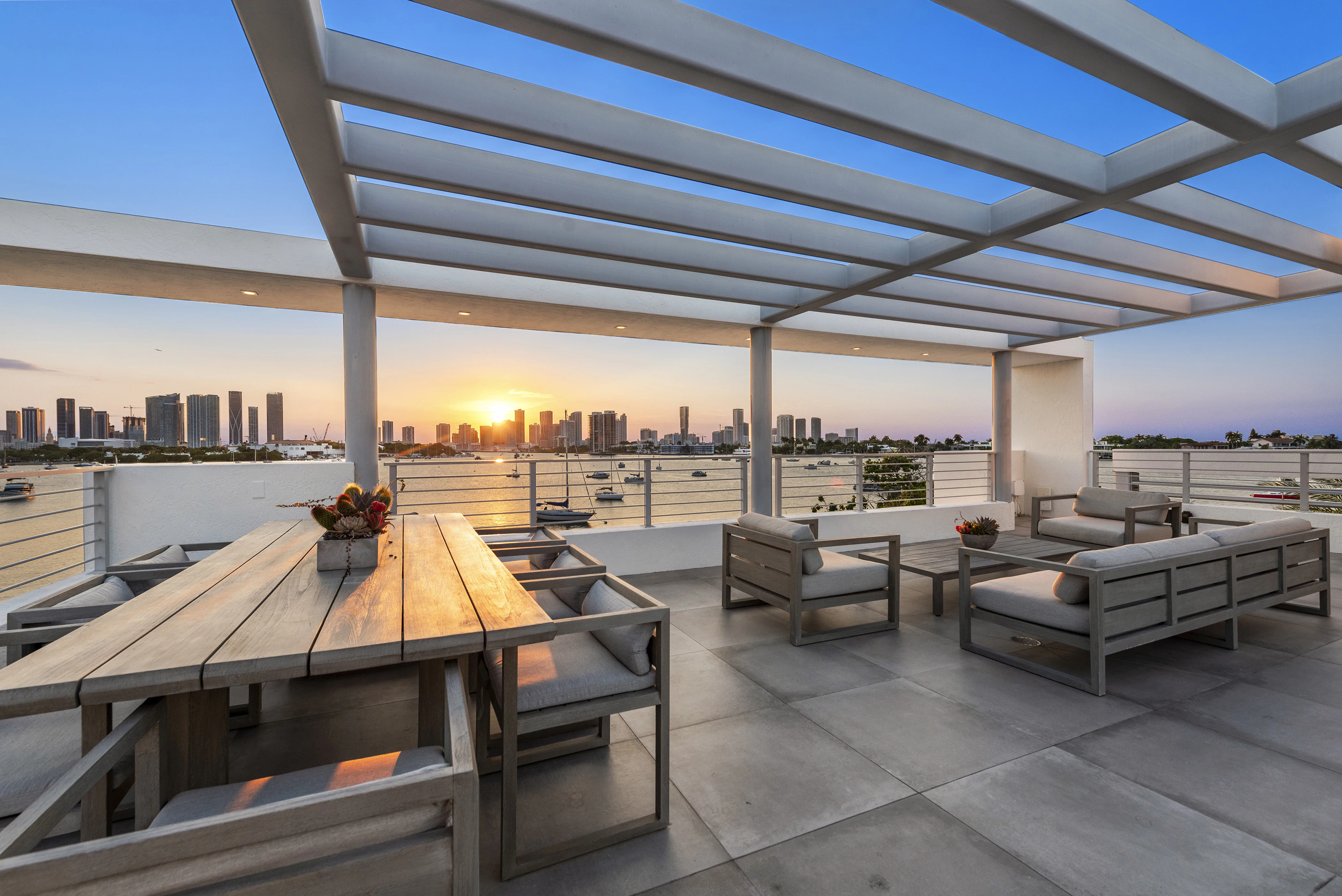 Luxury Stay Miami GP