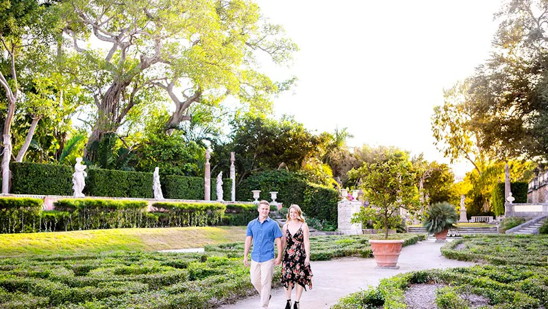 Vizcaya Romantic Walk