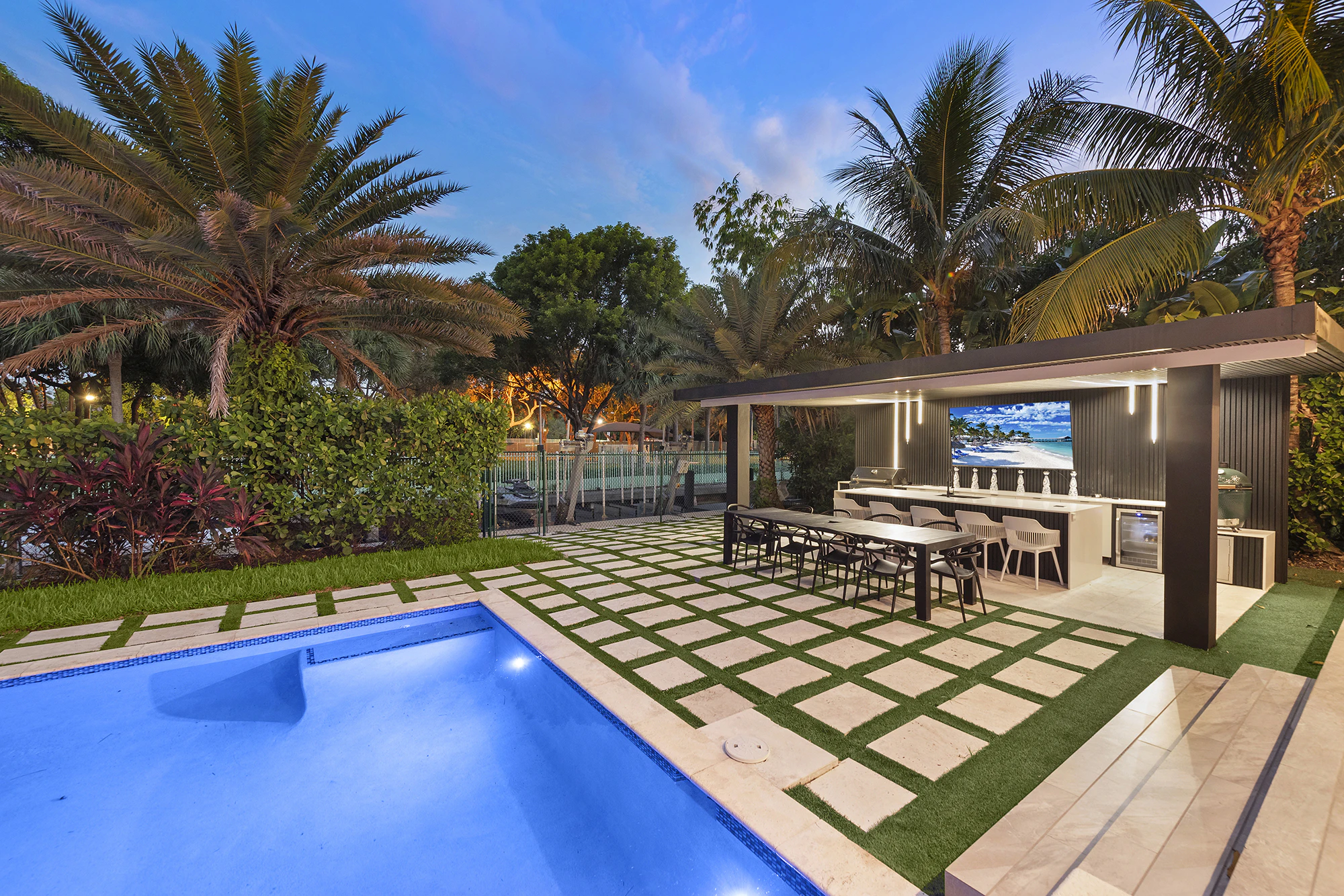 Outdoor Kitchen Luxury Villa